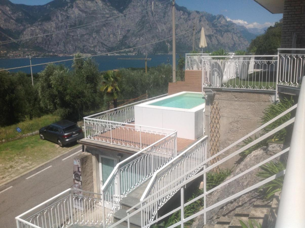 Villa Arianna Panoramic Apartments Malcesine Buitenkant foto
