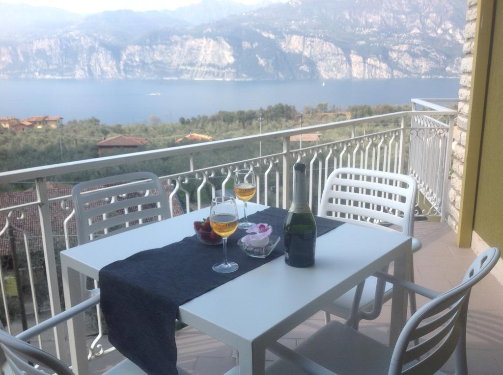 Villa Arianna Panoramic Apartments Malcesine Buitenkant foto